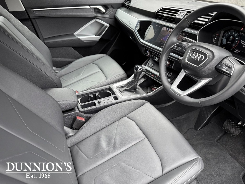 2025 Audi Q3 1.5L Petrol For Sale Images