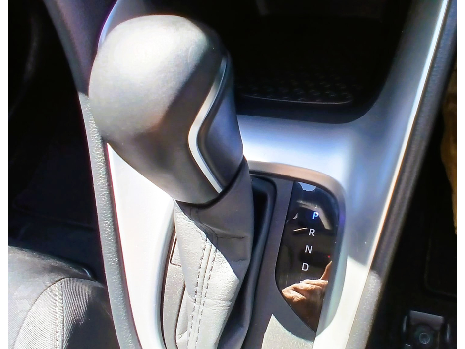 2022 Toyota Yaris 1.5L Petrol Hybrid For Sale Images
