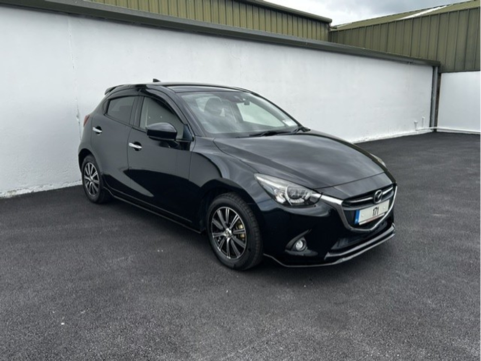 2017 Mazda Demio For Sale Images