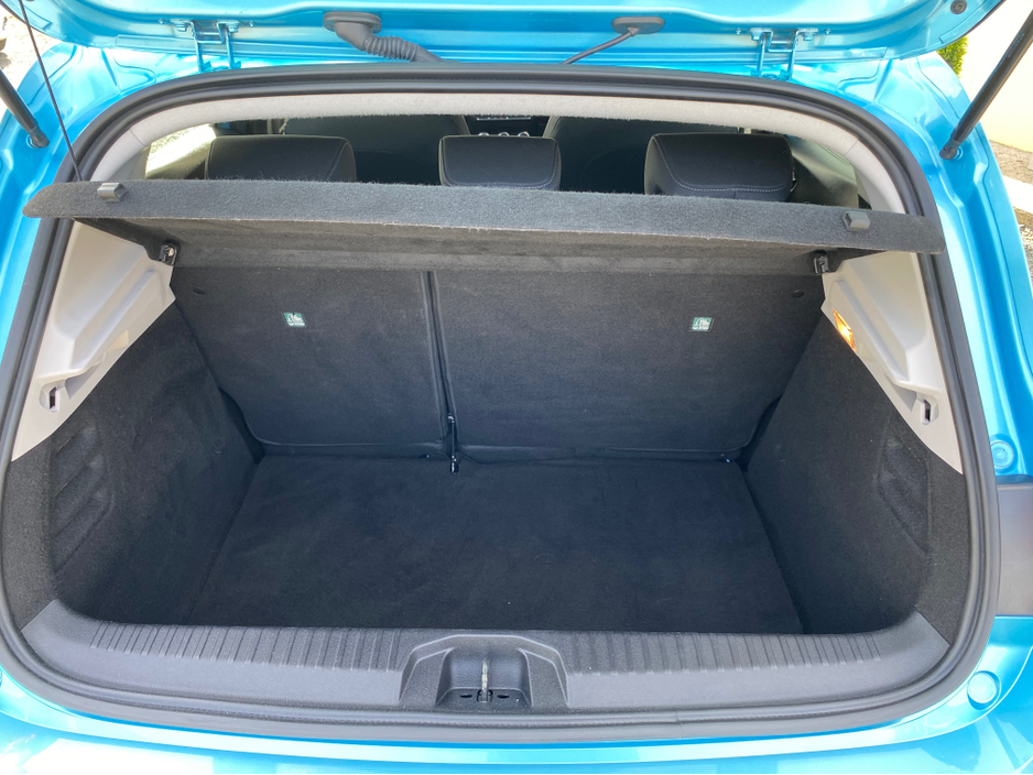 2022 Renault Clio 1L Petrol For Sale Images