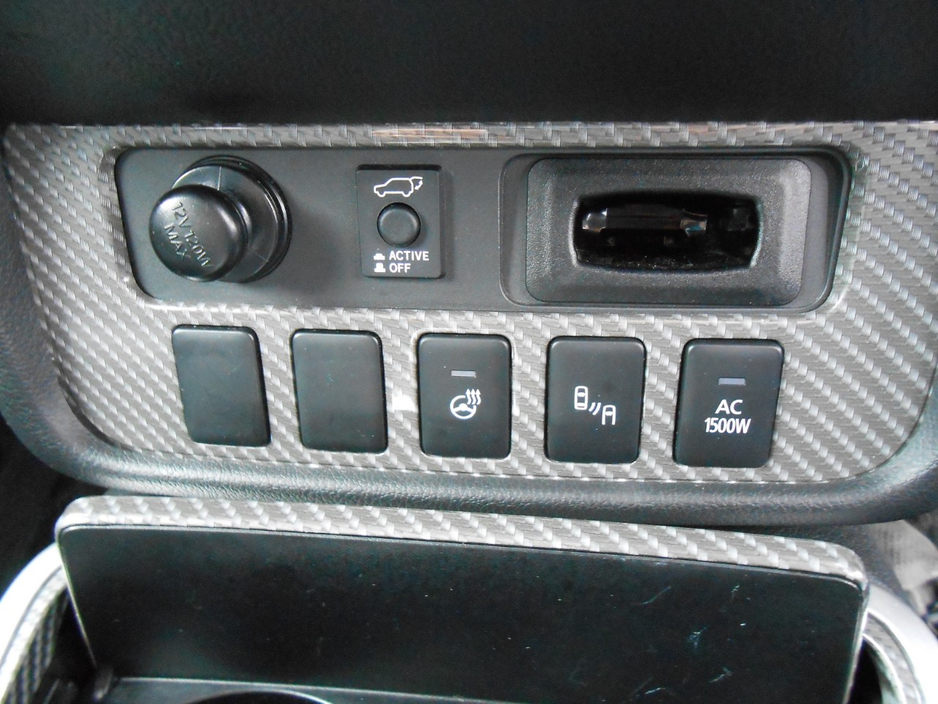 2019 Mitsubishi Outlander 2.4L Petrol Plug-in Hybrid For Sale Images
