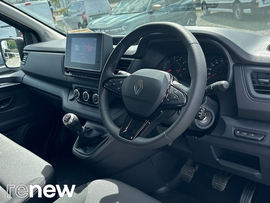 2025 Renault Trafic 2.0L Diesel For Sale Images