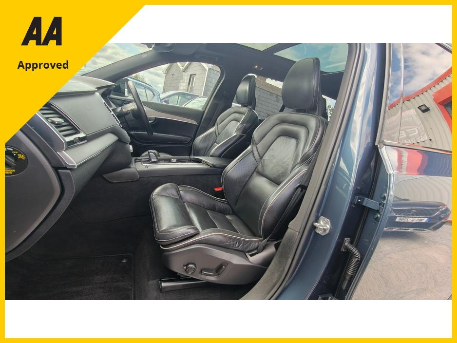 2022 Volvo XC90 2L Petrol Plug-in Hybrid For Sale Images