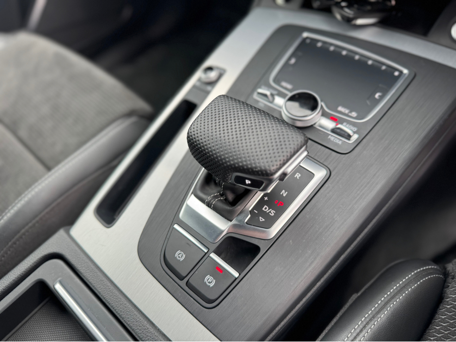 2020 Audi Q5 2.0L Diesel For Sale Images