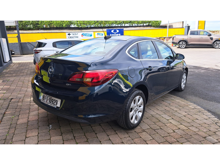 Opel Astra 1.6 CDTI 136PS 4DR AUTO — thumbnail 3