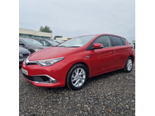 Toyota Auris Hybrid Aura