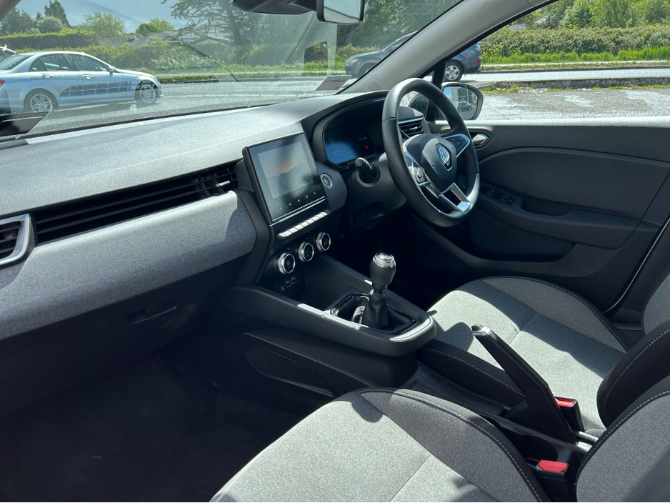 2024 Renault Clio 1L Petrol For Sale Images