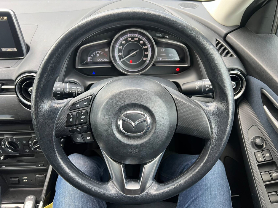 Mazda Demio — thumbnail 12