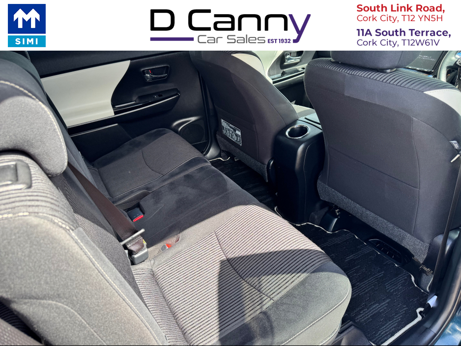 2018 Toyota Prius+ 1.8L Petrol Hybrid For Sale Images