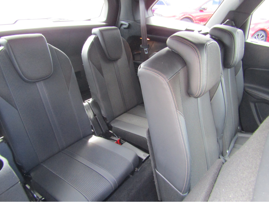 2022 Peugeot 5008 1.5L Diesel For Sale Images