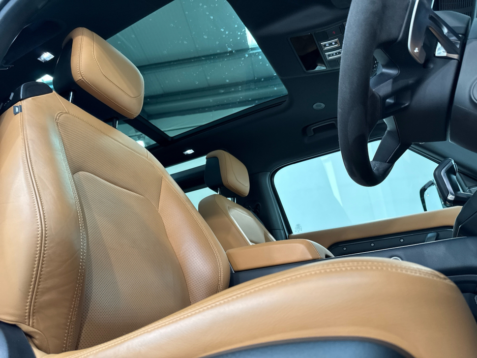 2023 Land Rover Defender 5.1L Petrol Plug-in Hybrid For Sale Images
