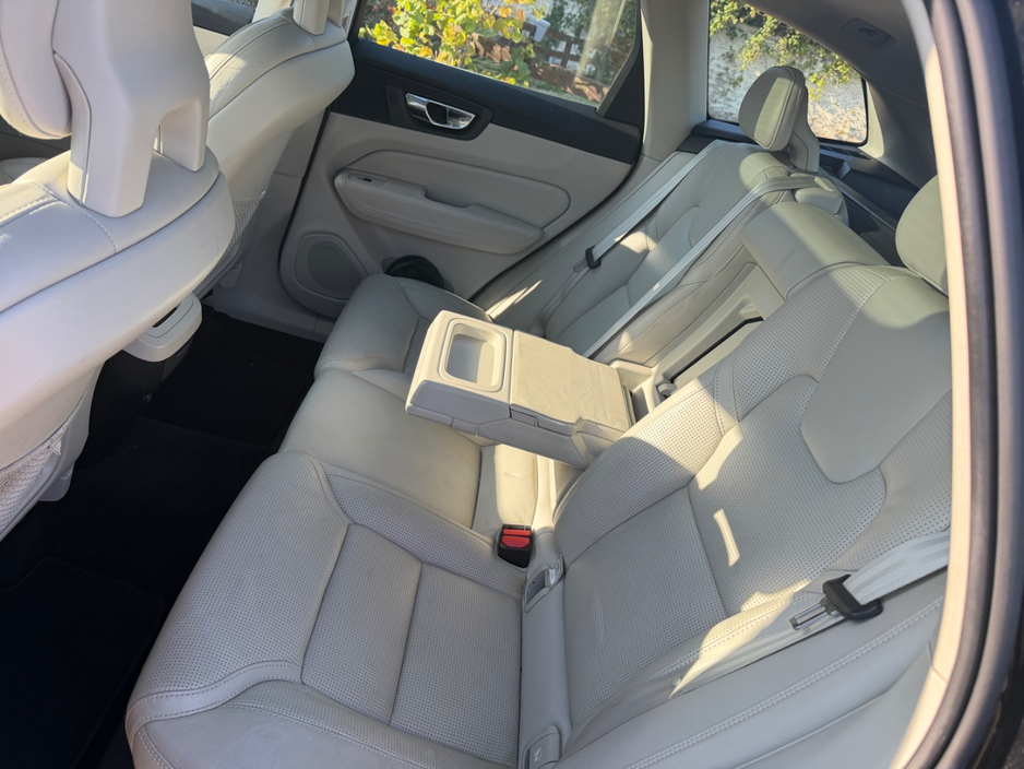 2017 Volvo XC60 2L Diesel For Sale Images