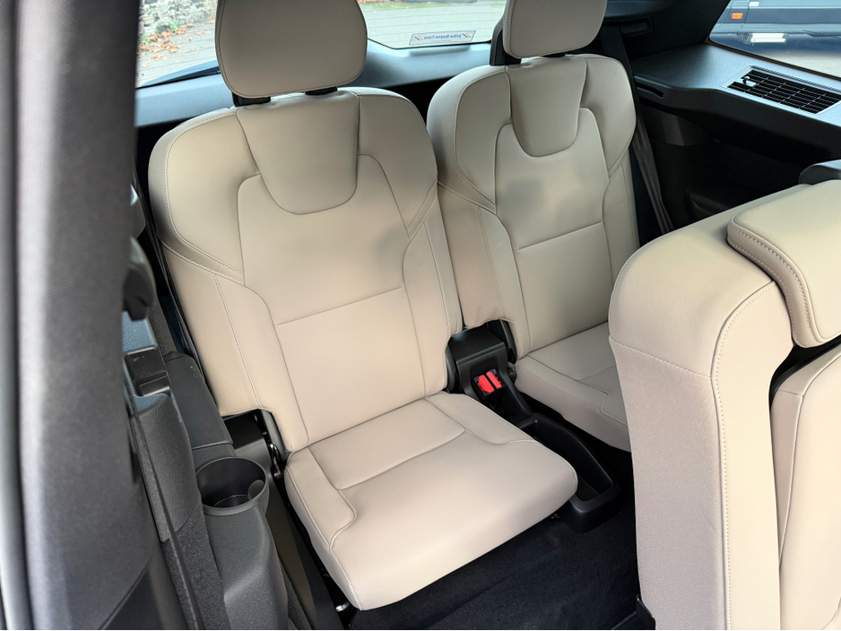 2025 Volvo XC90 2L Petrol Plug-in Hybrid For Sale Images