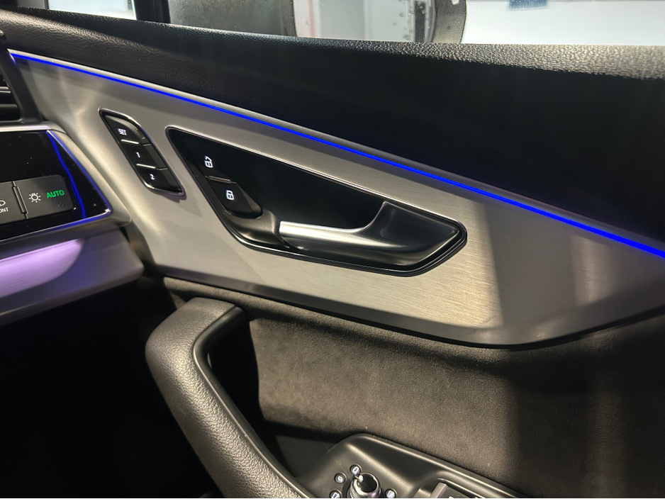2020 Audi Q7 3L Petrol Plug-in Hybrid For Sale Images