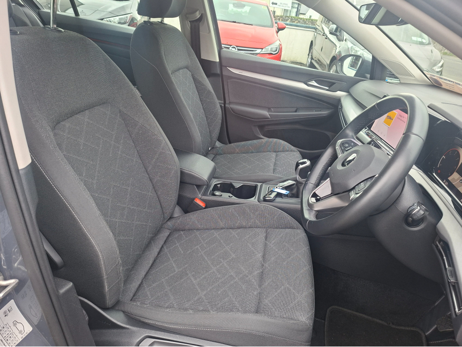 2023 Volkswagen Golf 2L Diesel For Sale Images