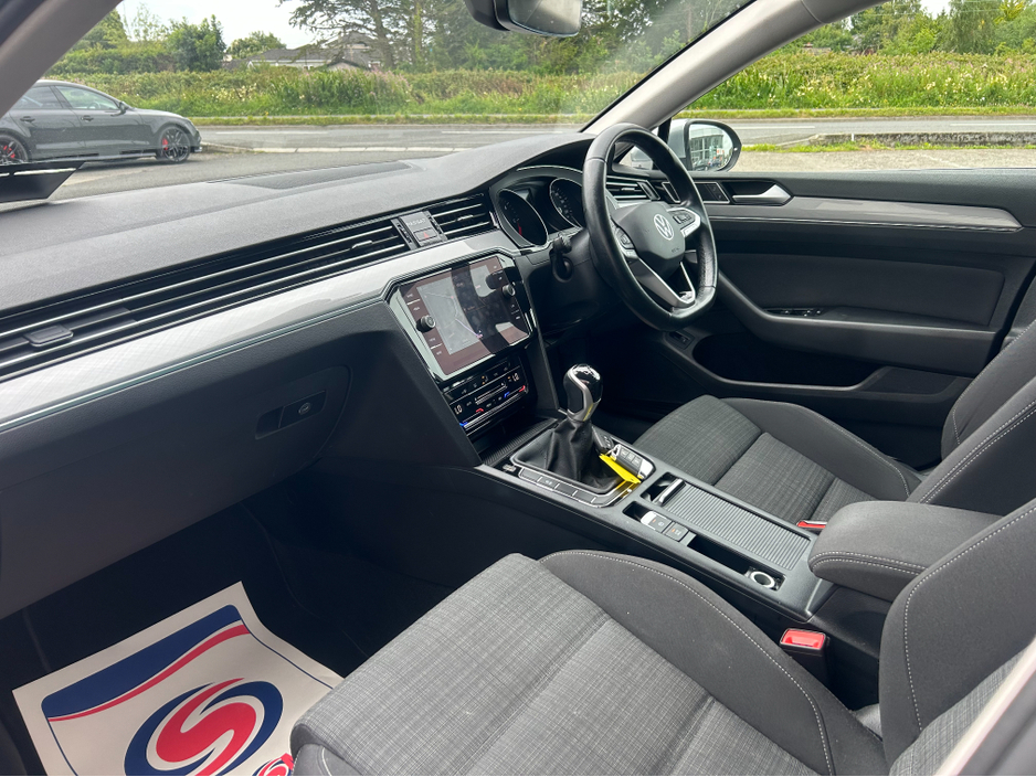 2021 Volkswagen Passat 2.0L Diesel For Sale Images