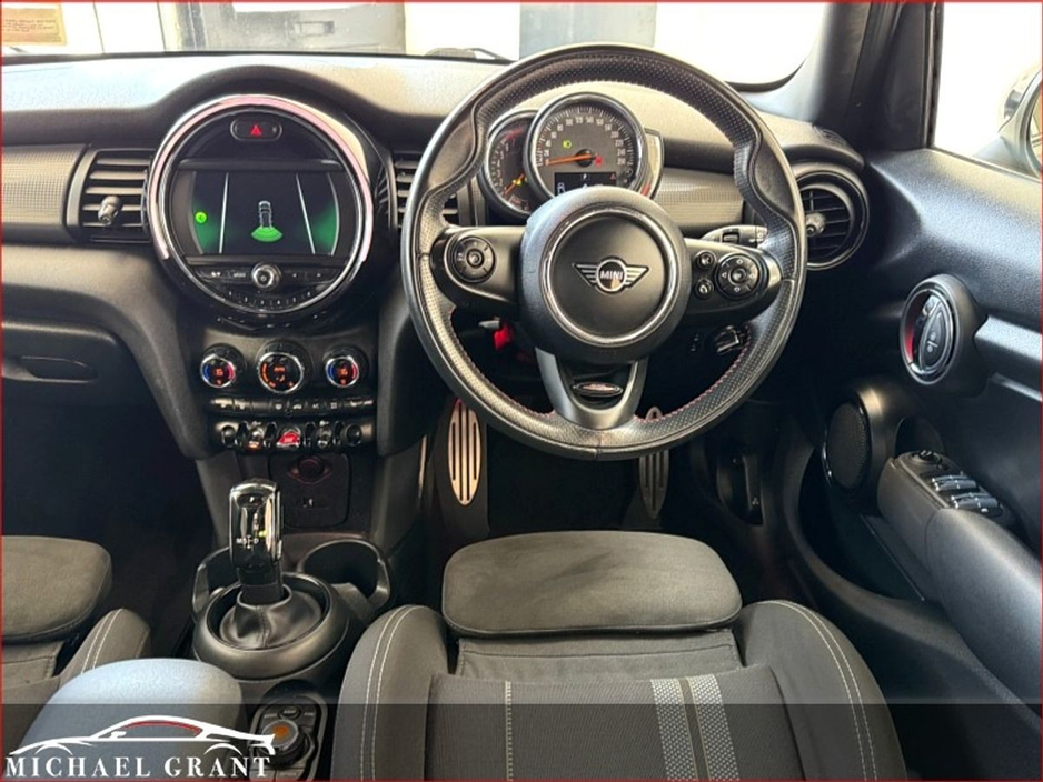 2020 MINI Hatch 1.5L Petrol For Sale Images