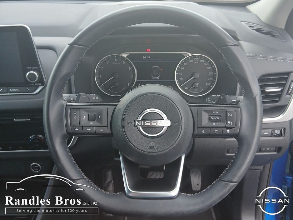 Nissan Qashqai 1.3 PET MILD HYBRID SV CVT — thumbnail 16