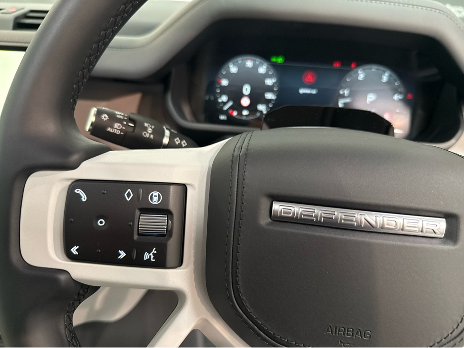 2026 Land Rover Defender 3L Diesel For Sale Images