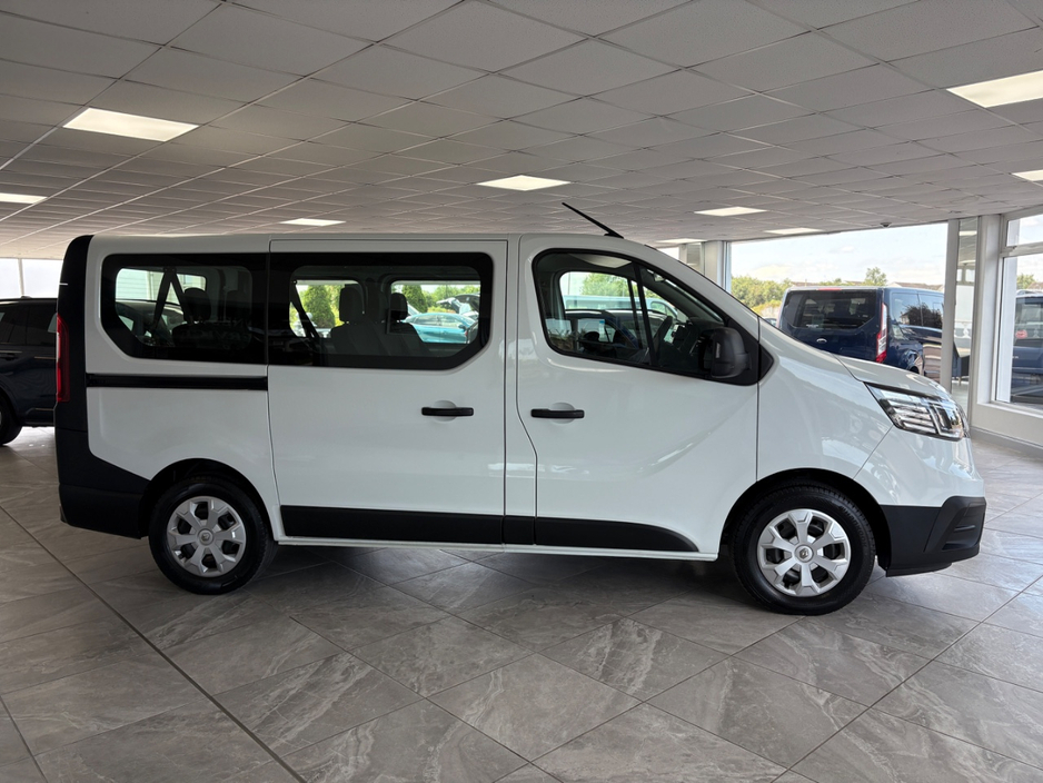 2023 Renault Trafic 2L Diesel For Sale Images