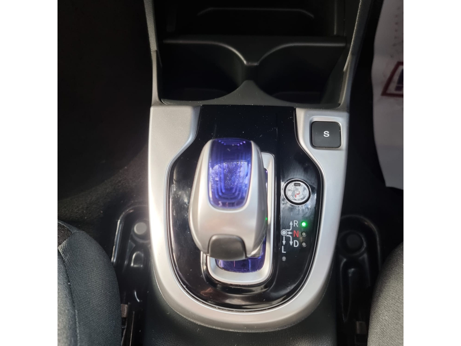 Honda Fit 2015 Honda Fit/ Jazz Automatic Hybrid — thumbnail 14
