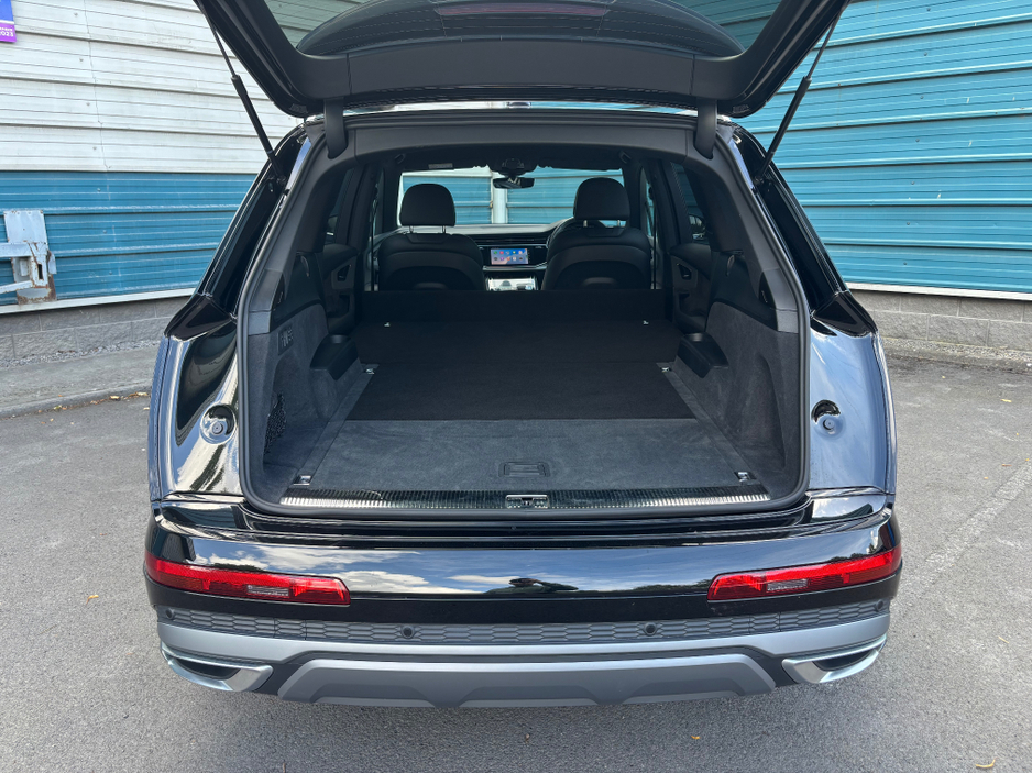 2023 Audi Q7 3.0L Diesel For Sale Images