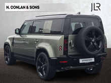 Land Rover Defender 110 PHEV X-DYNAMIC...