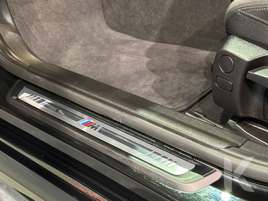 BMW 3 Series 330E BLACK SAPPHIRE M SPORT SALOON – 18’’ FACTORY ALLOYS – M PERFOMANCE TEX – CRUISE CONTROL - HEATED SEATS – DIGITAL DISPLAY – FLAT BOTTOM M SPORT ST — thumbnail 27