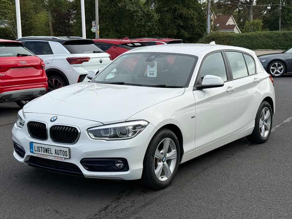 BMW 1 Series SPORT 2.0 DIESEL AUTOMATIC *REAR VIEW CAMERA, 16 " ALLOYS, REVERSE SENSORS, CRUISE CONTROL, BLUETOOTH CONNECTIVITY, DUAL ZONE CLIMATE CONTROL, PUSH START/STOP BUTTON, SERVICE HISTORY* — thumbnail 6