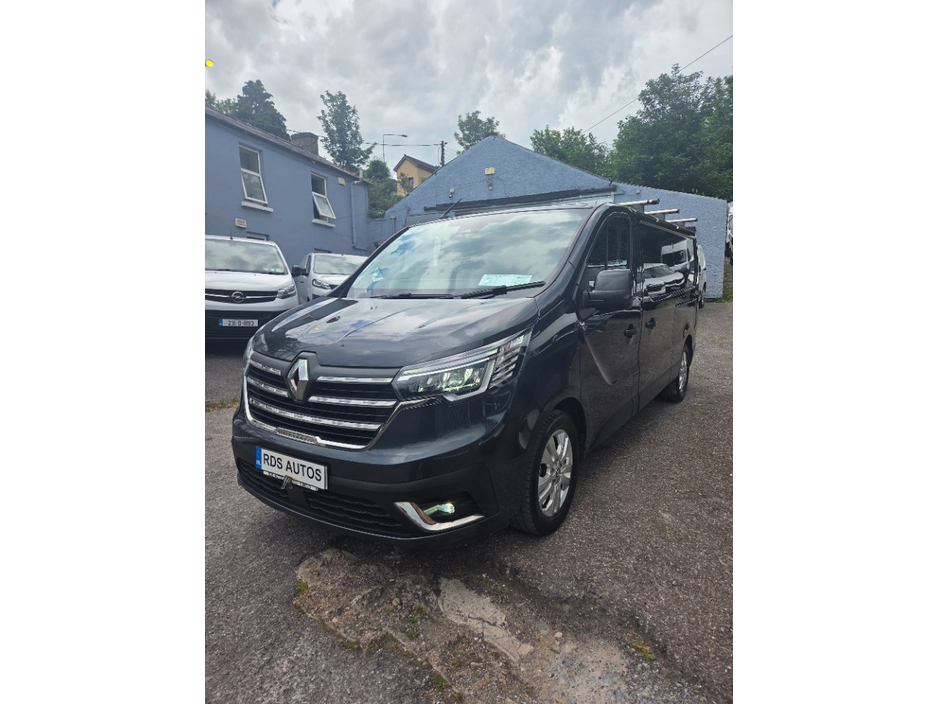 2022 Renault Trafic 2L Diesel For Sale Images