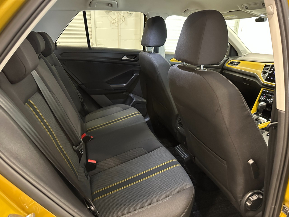 2021 Volkswagen T-Roc 2L Diesel For Sale Images
