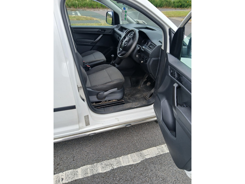 2016 Volkswagen Caddy 2L Diesel For Sale Images
