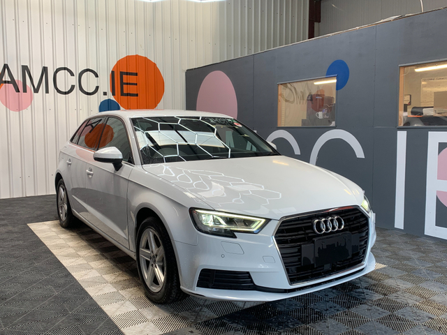 2020 AUDI A3 Sportback AUDI A3 AUTOMATIC 30 TFSI AUTOMATIC / 24k KMs / Adaptive Cruise, Reverse Camera & More