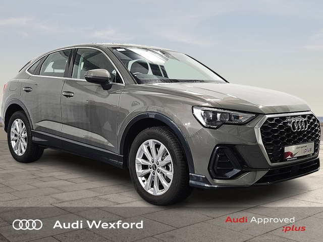 2024 AUDI Q3 45 TFSI E S Tronic SE