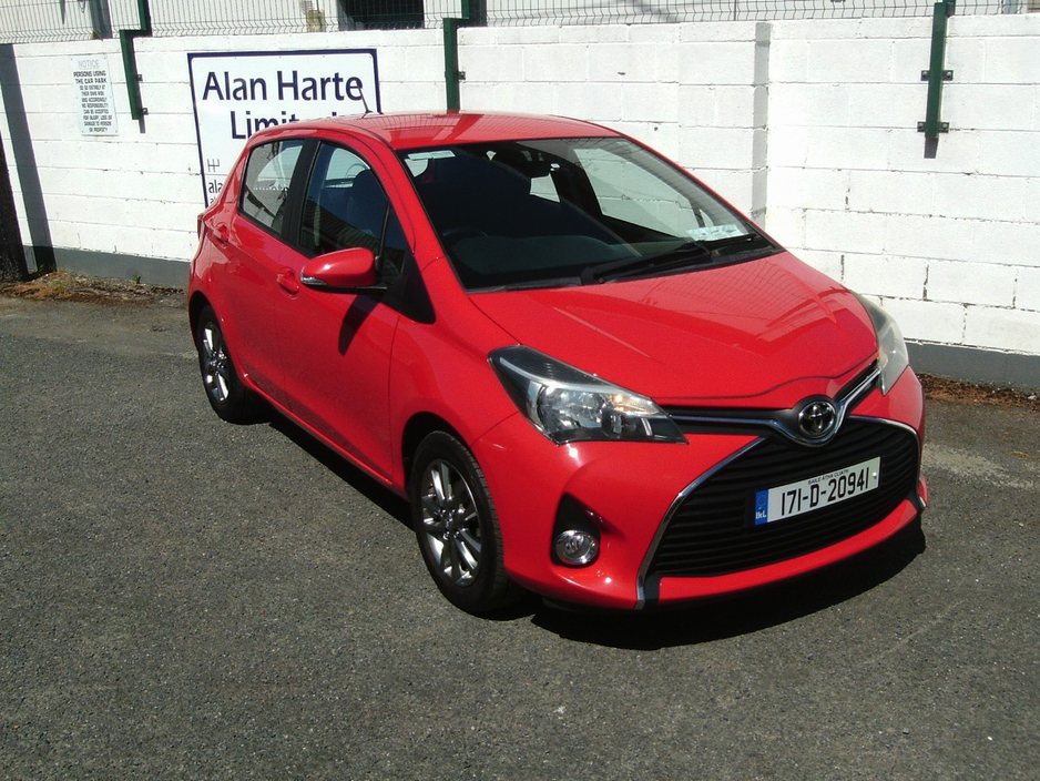2017 Toyota Yaris For Sale Images