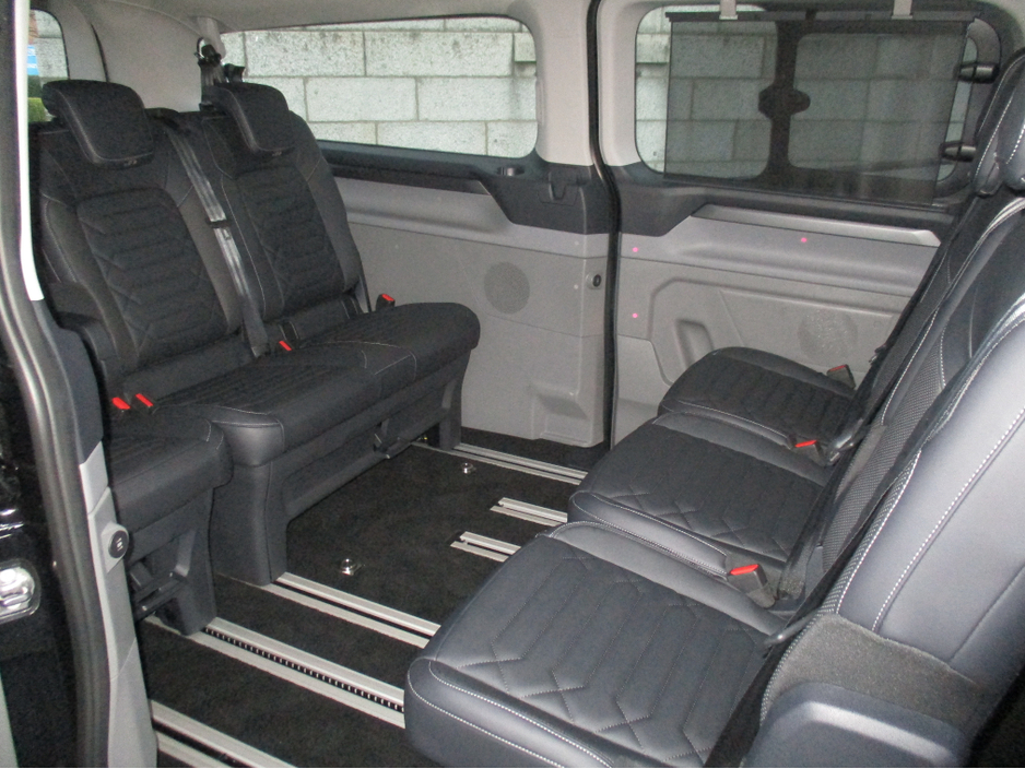 2026 Ford Tourneo 2.5L Petrol Plug-in Hybrid For Sale Images