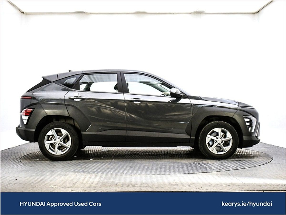Hyundai Kona Petrol Signature — thumbnail 14