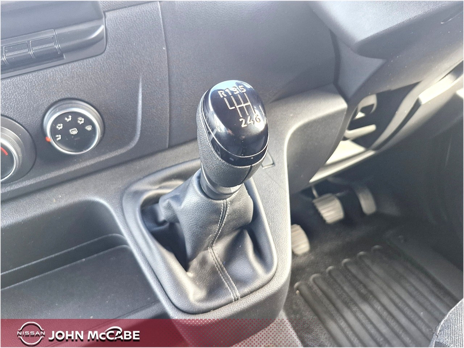 2021 Nissan NV400 2.3L Diesel For Sale Images