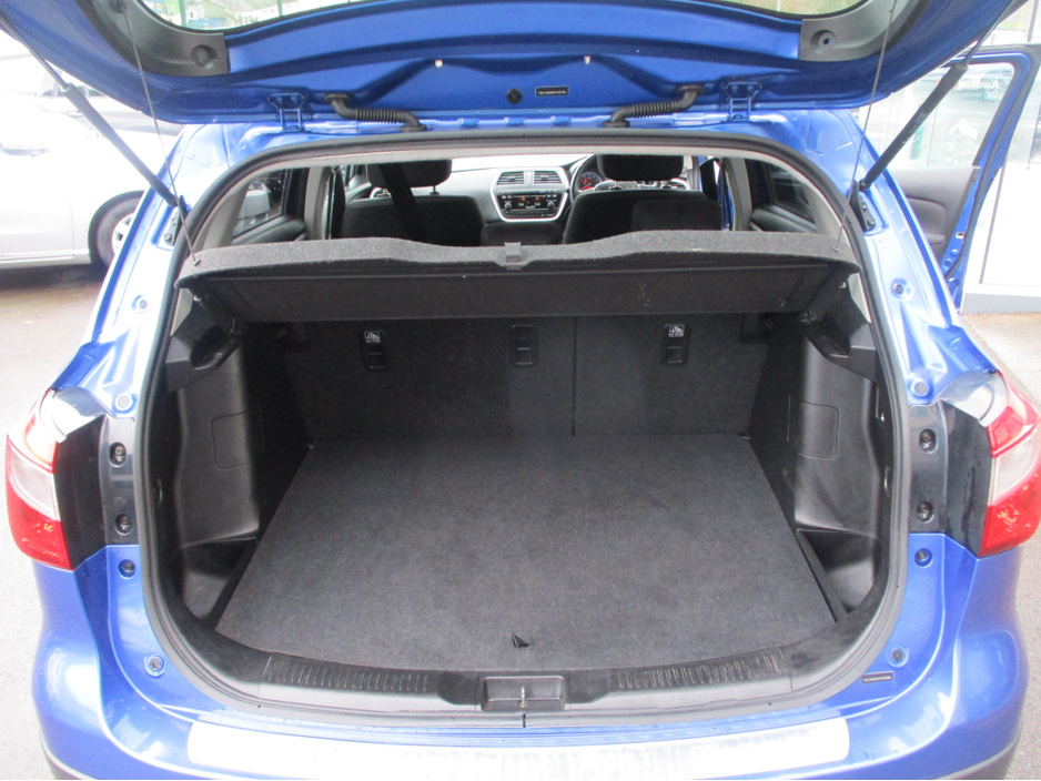 2014 Suzuki SX4 S-Cross 1.6L Petrol For Sale Images