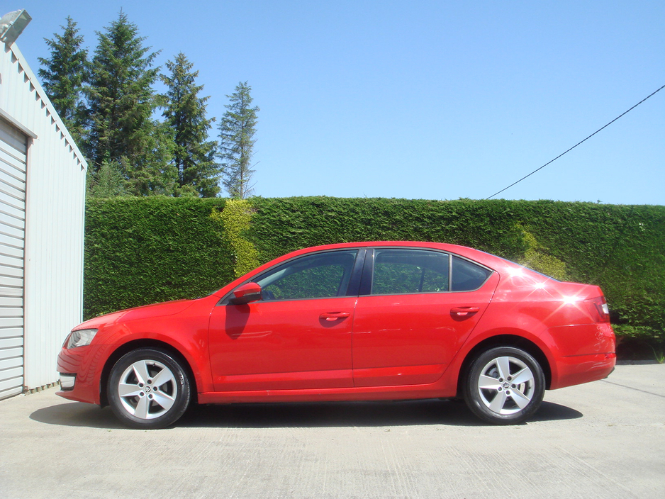 2015 Skoda Octavia 1.6L Diesel For Sale Images