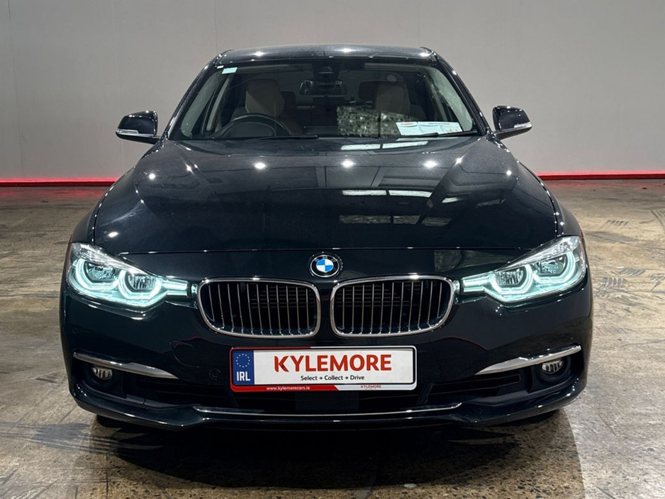 BMW 3 Series 330e 2.0 HYBRID - MULTI FUNCTION STEERING WHEEL - CRUISE CONTROL - LANE KEEP ASSIST - HEATING / AC CONTROLS - HEATED SEATS - REVERSE CAMERA - ELECTRIC — thumbnail 8