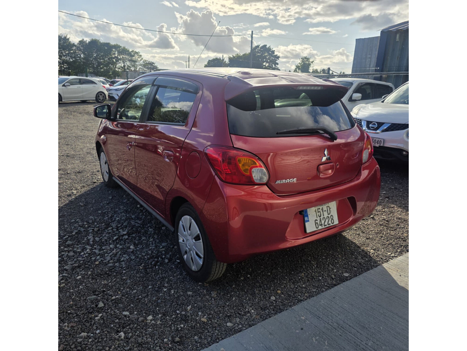 Mitsubishi Mirage — thumbnail 7