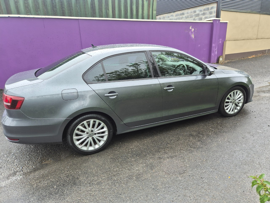 2017 Volkswagen Jetta 2L Diesel For Sale Images