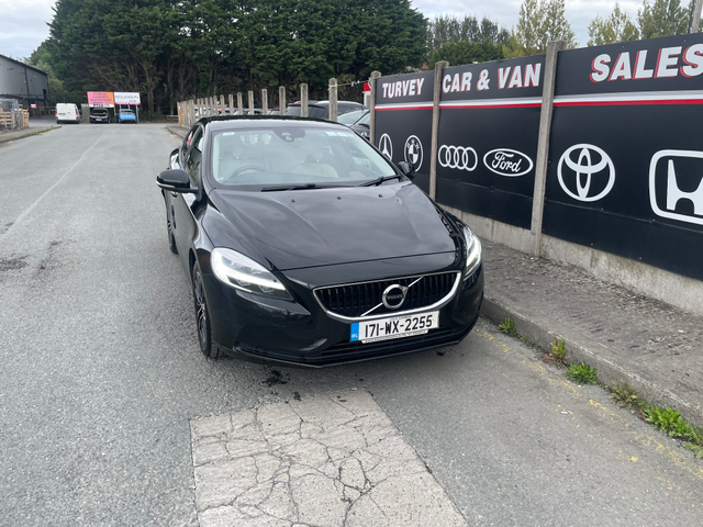 2017 VOLVO V40 D2 MOMENTUM ED GT 5DR AUTOMATIC