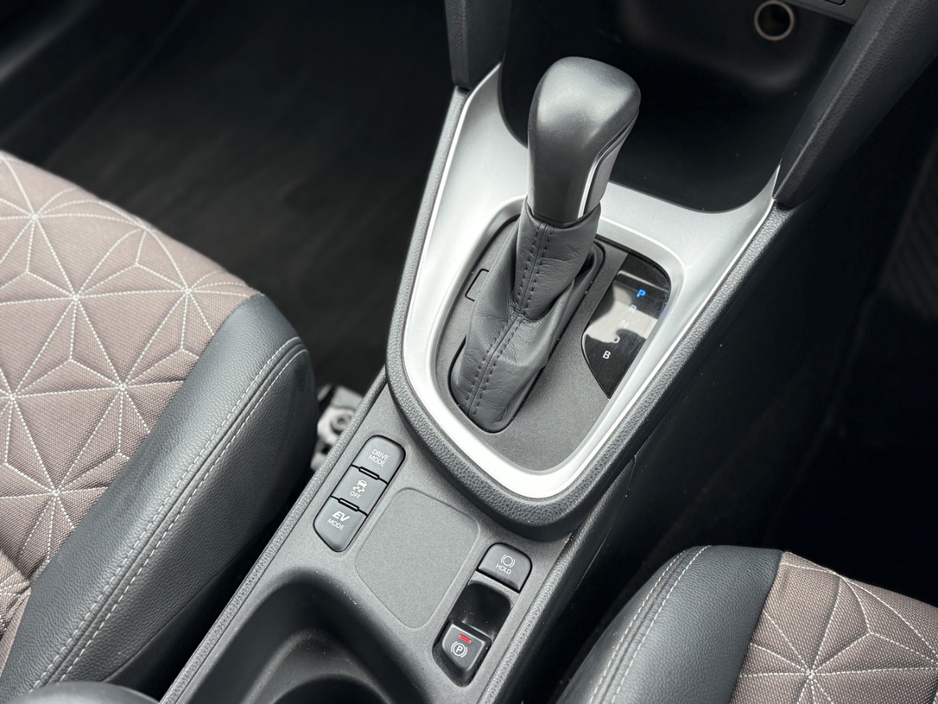 2023 Toyota Yaris Cross 1.5L Petrol Hybrid For Sale Images