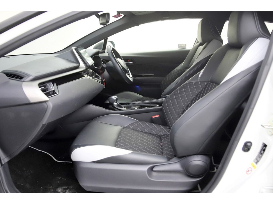 Toyota C-HR 1.8 HYBRID *HALF LEATHER*ANDROID CAR PLAYER*REVERSE CAM* — thumbnail 15