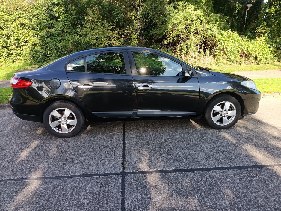 Renault Fluence 1.5 DCI 90 DYNAMIQUE 4DR — thumbnail 3