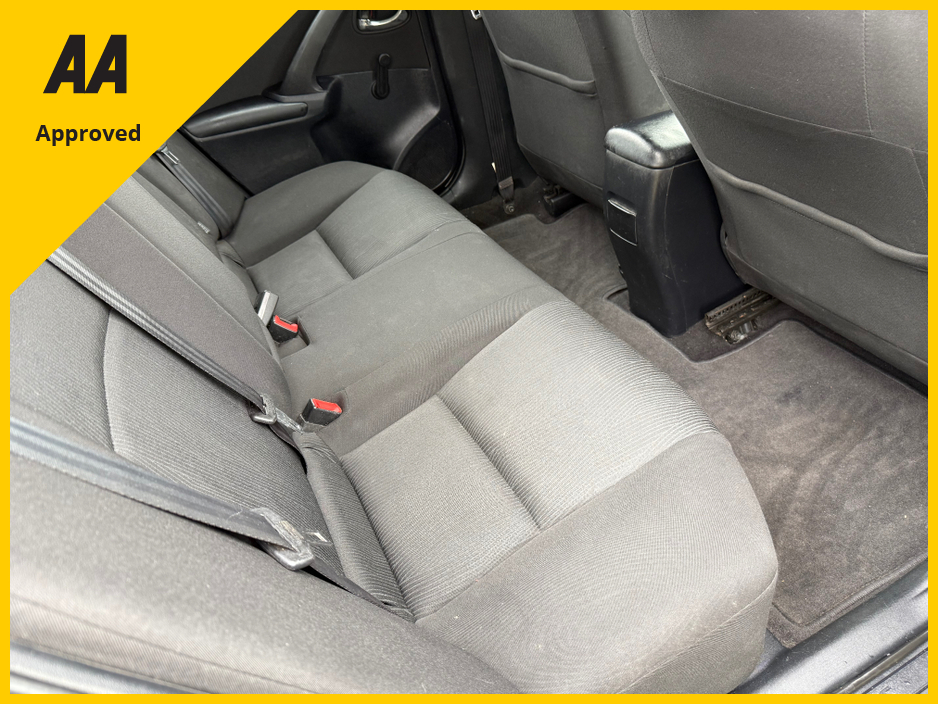 2011 Toyota Avensis 2.0L Diesel For Sale Images