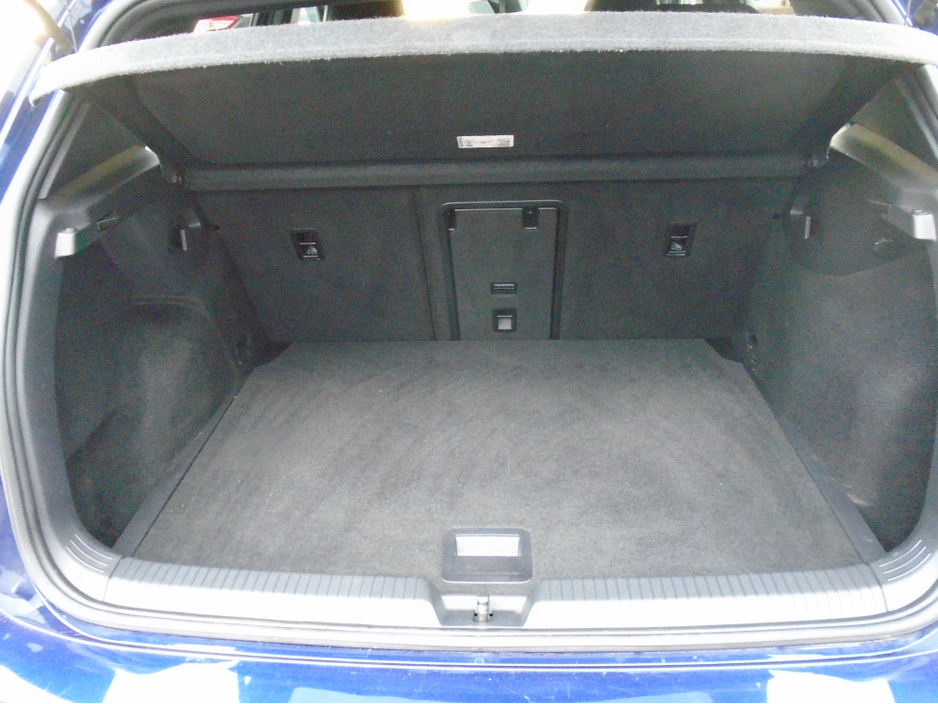2021 Volkswagen Golf 1.5L Petrol For Sale Images