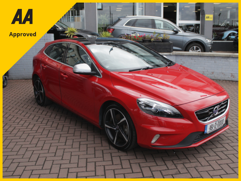 Used Volvo V40 2016 in Dublin